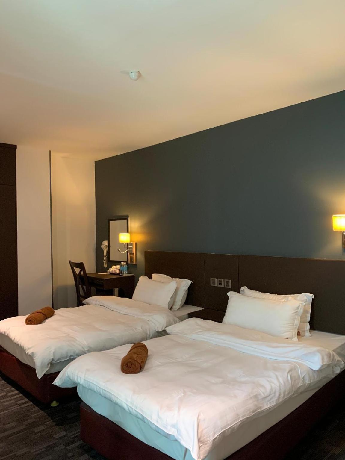 The Room Hotel Miri Cameră foto